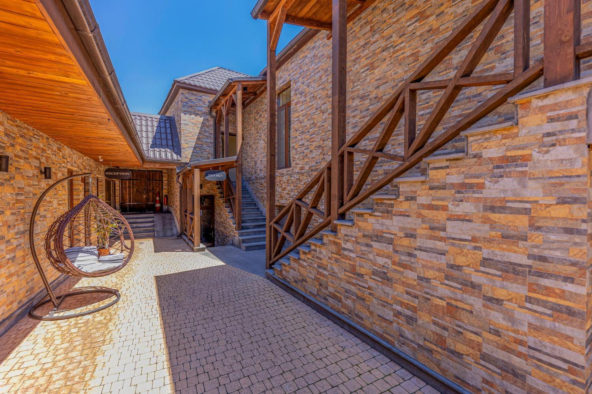 Boutique Living Hotel 예레반 외부 사진