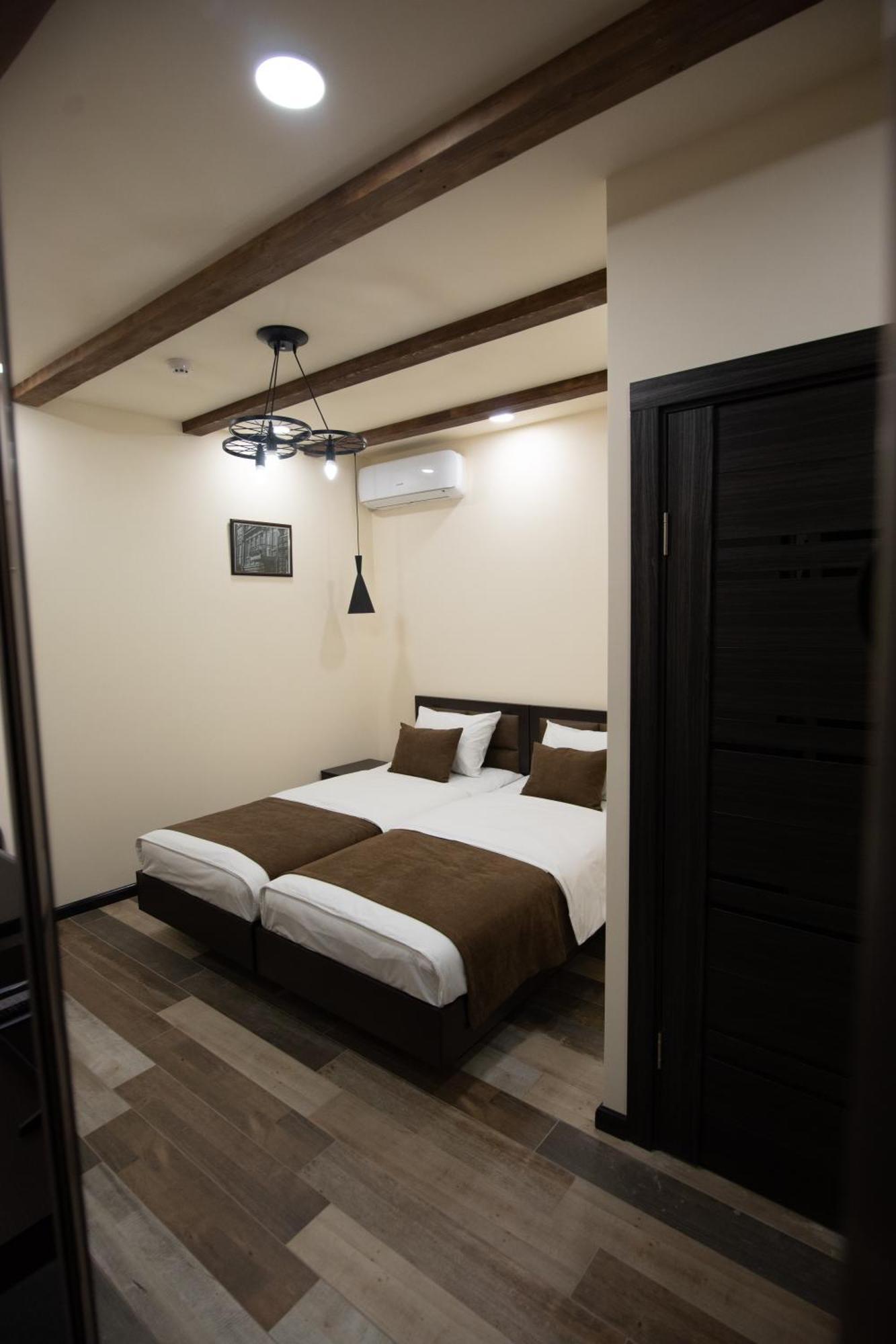 Boutique Living Hotel 예레반 외부 사진