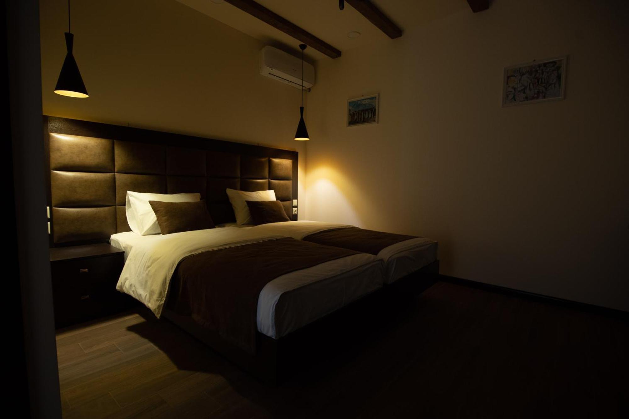 Boutique Living Hotel 예레반 외부 사진