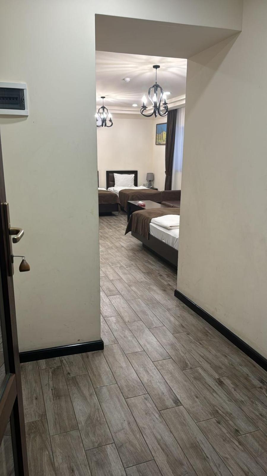 Boutique Living Hotel 예레반 외부 사진